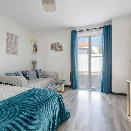 A 300m De La Maison - Jardin - Piscine Pour 4 * Порник