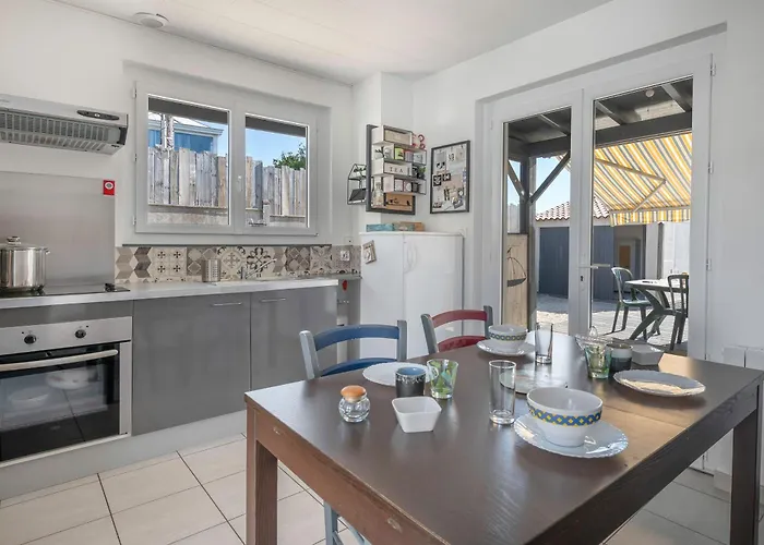 A 300m De La Maison - Jardin - Piscine Pour 4 Pornic